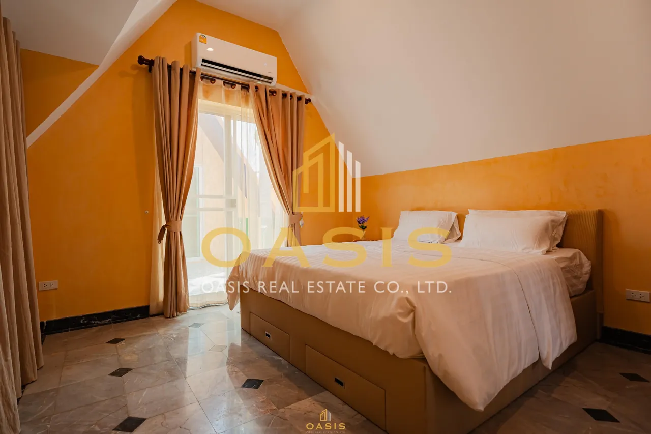 Jomtien Palace Village For Sale