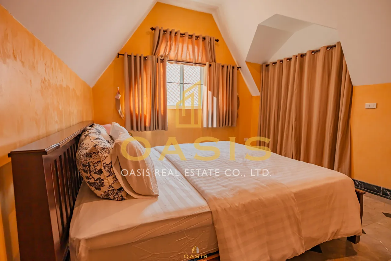 Jomtien Palace Village For Sale