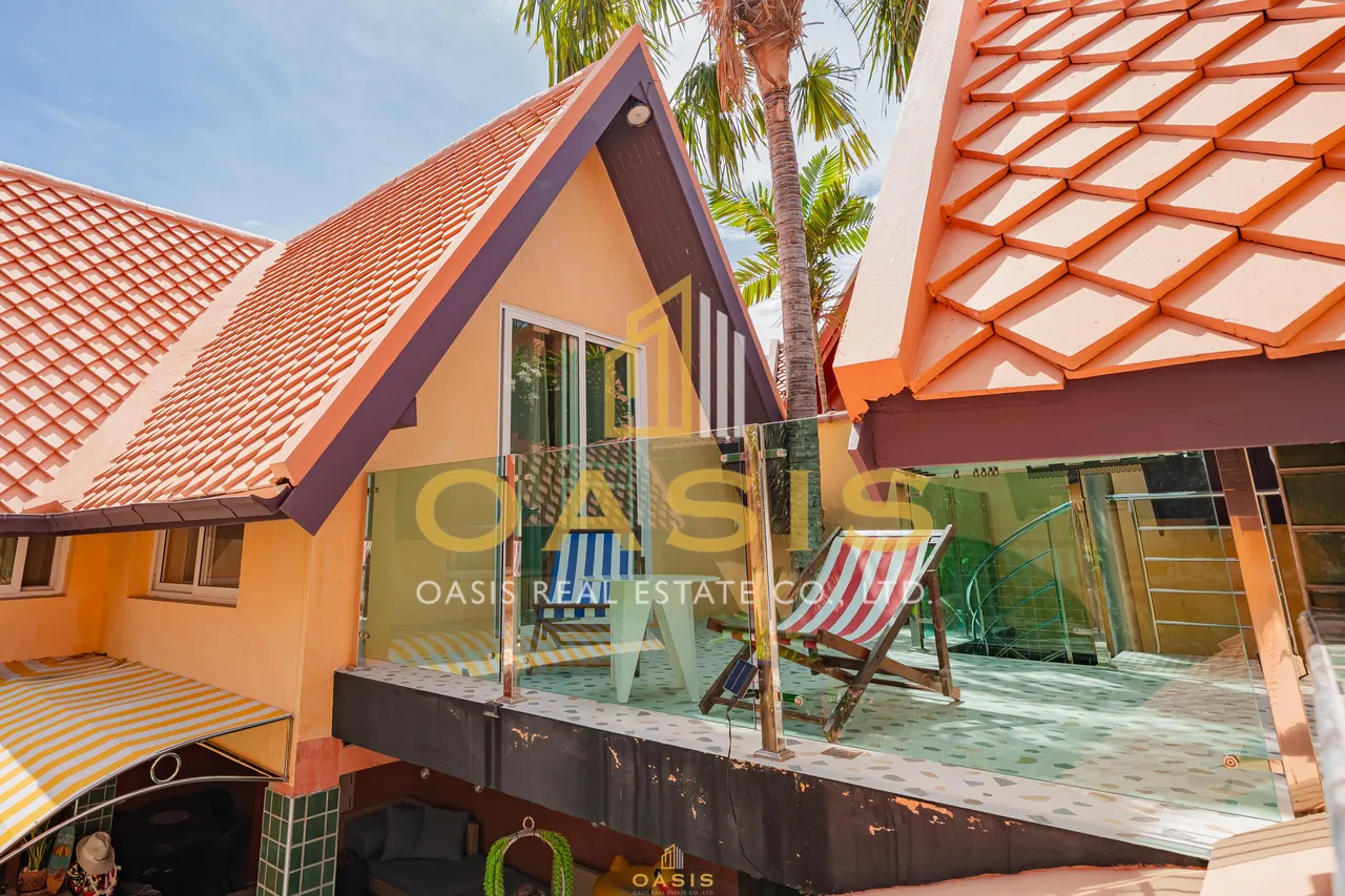 Jomtien Palace Village For Sale