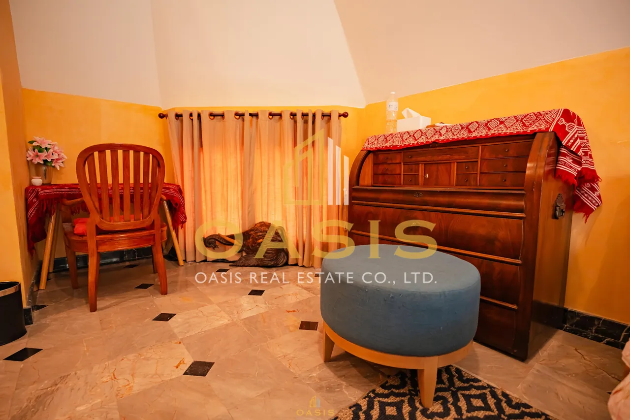 Jomtien Palace Village For Sale
