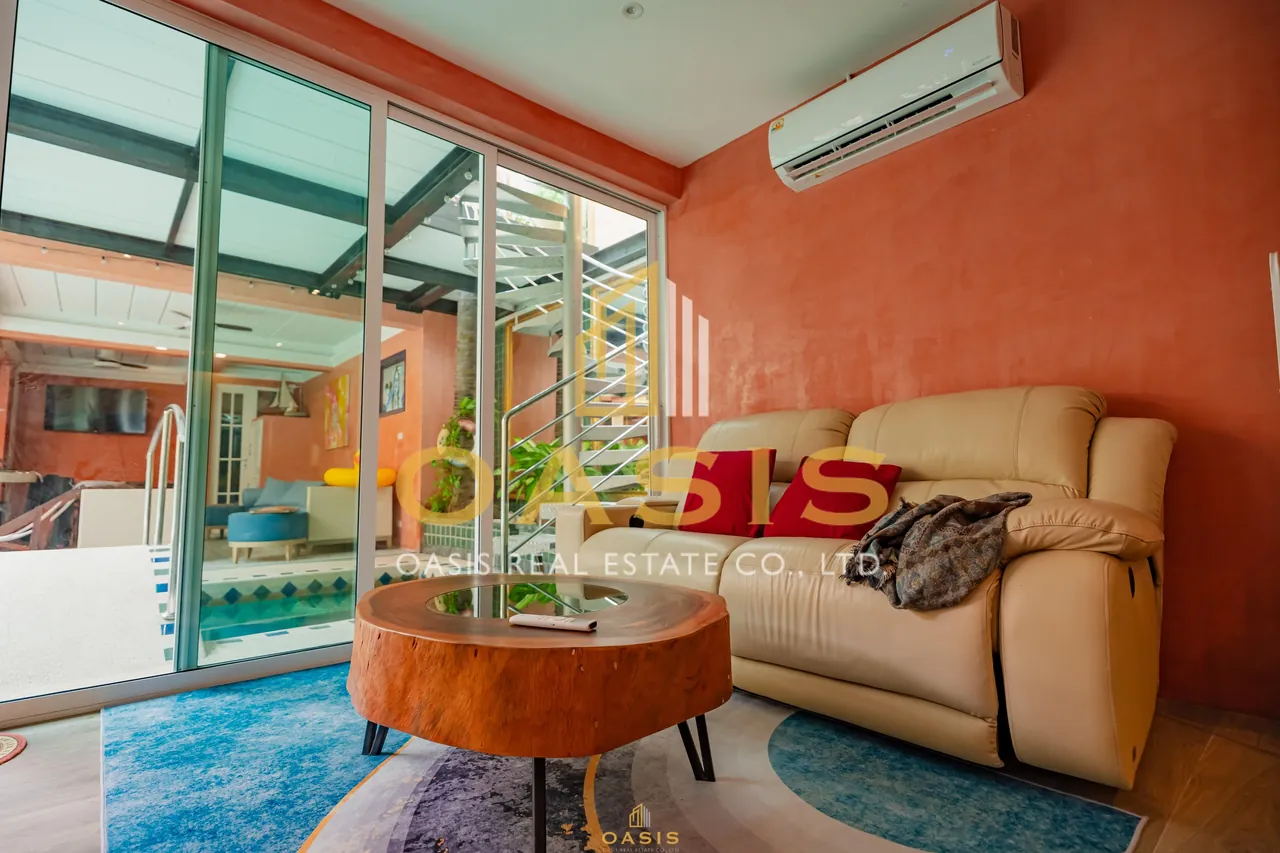Jomtien Palace Village For Sale