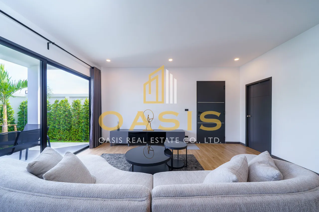 Modern 4 Bedrooms Pool Villa for sale near Mabprachan lake