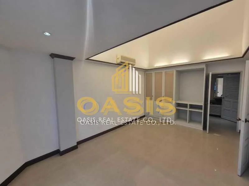 Luxury Beachfront Townhome Dongtan Beach for sale