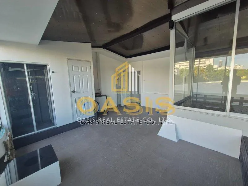 Luxury Beachfront Townhome Dongtan Beach for sale
