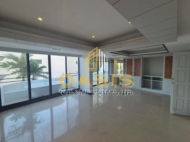 Luxury Beachfront Townhome Dongtan Beach for sale