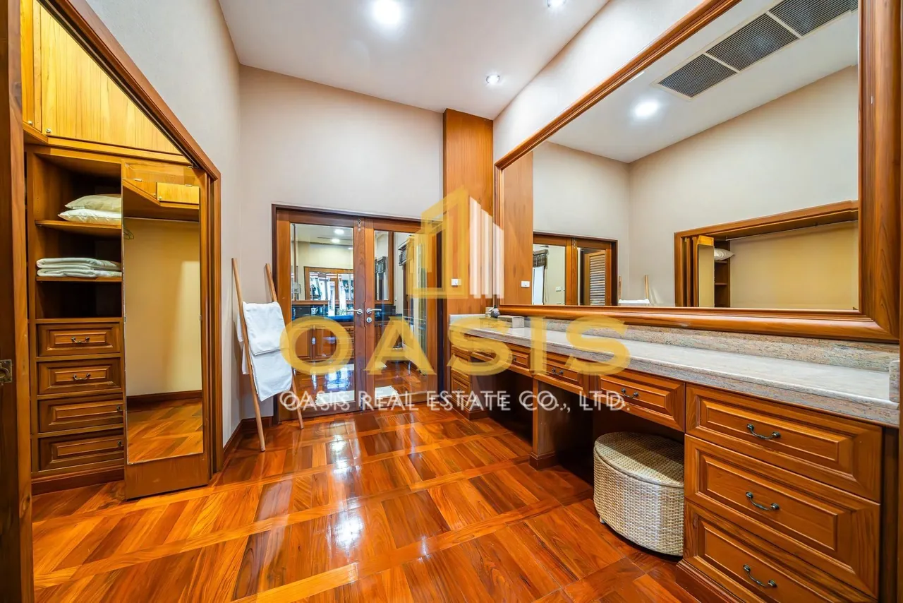 Luxury Pool Villa for Sale View Talay Marina