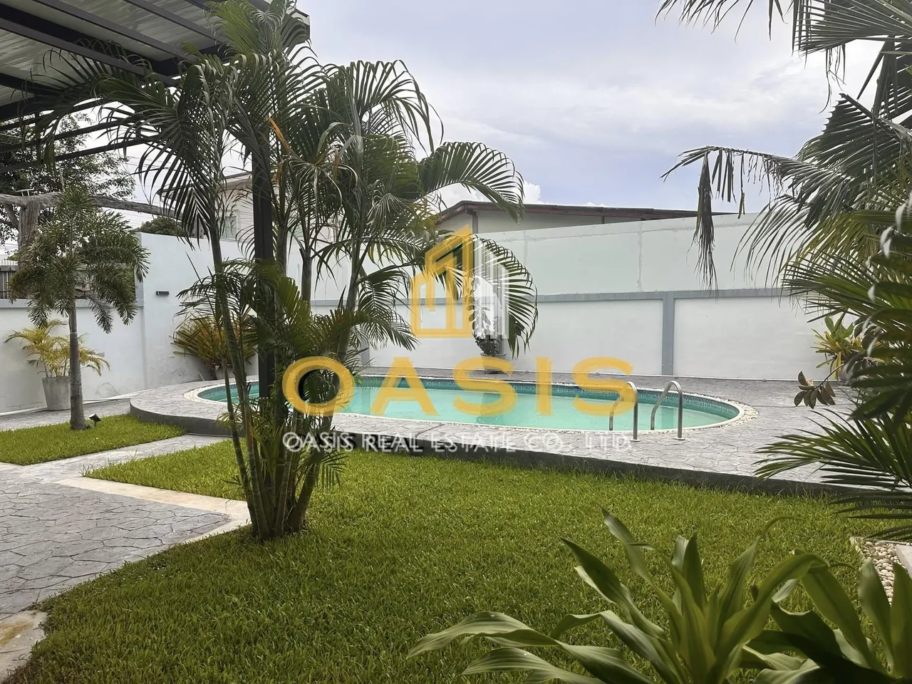 Private House in Huai Yai for sale