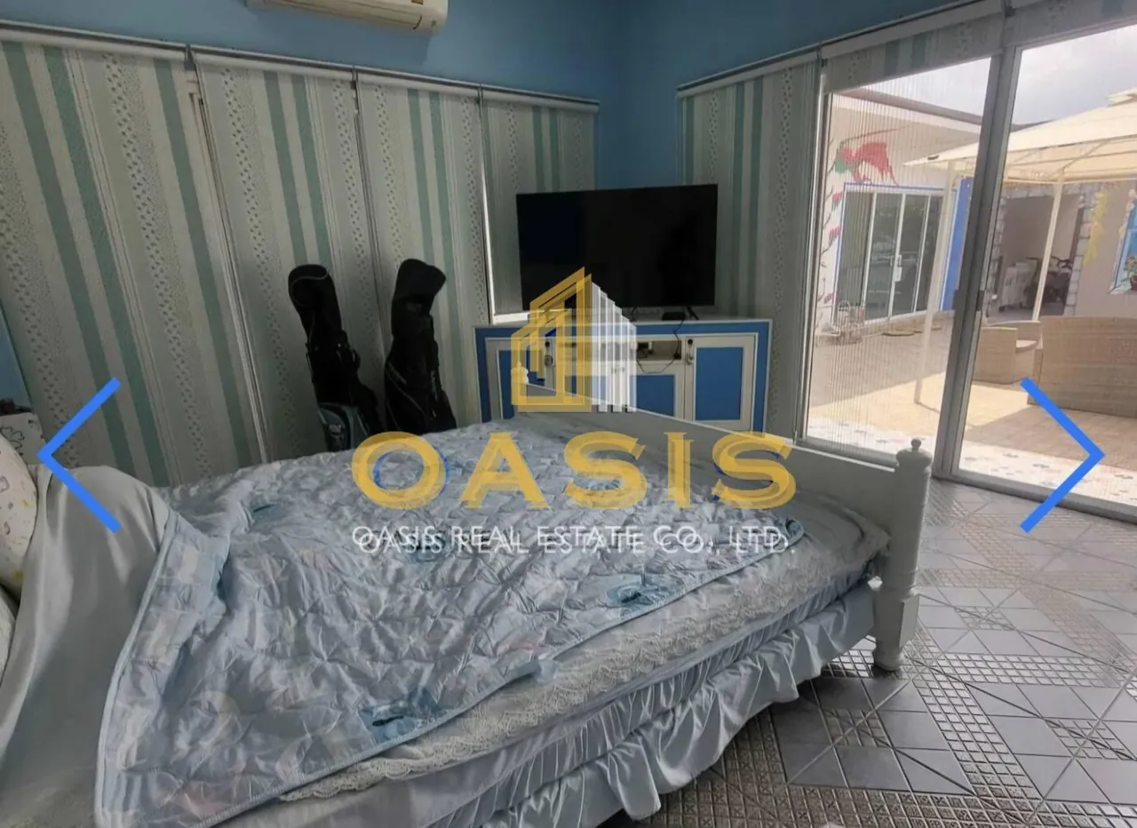 Baan Pattaya 5 Village 5-Bedroom Pool Villa for Sale or Rent