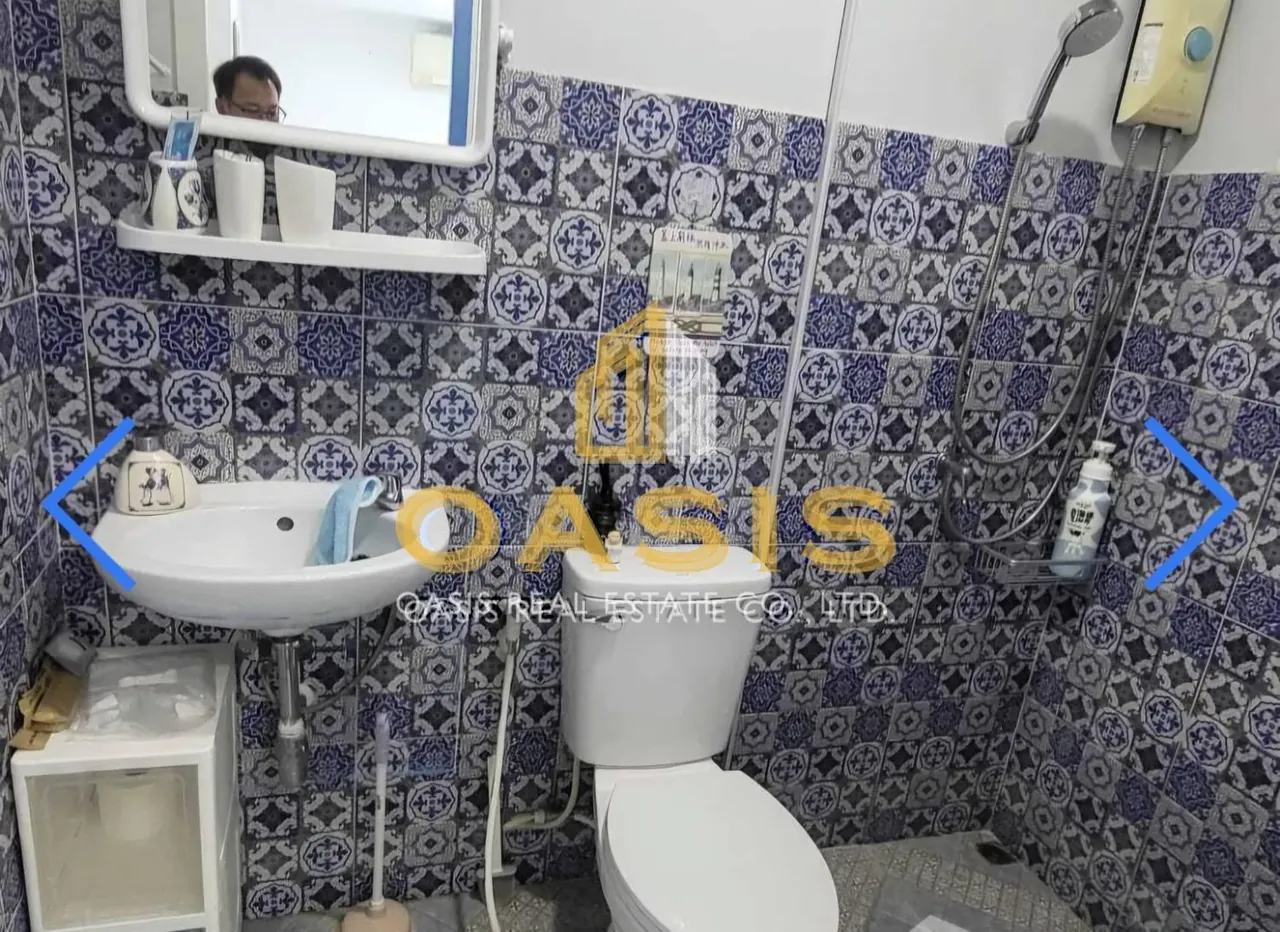 Baan Pattaya 5 Village 5-Bedroom Pool Villa for Sale or Rent
