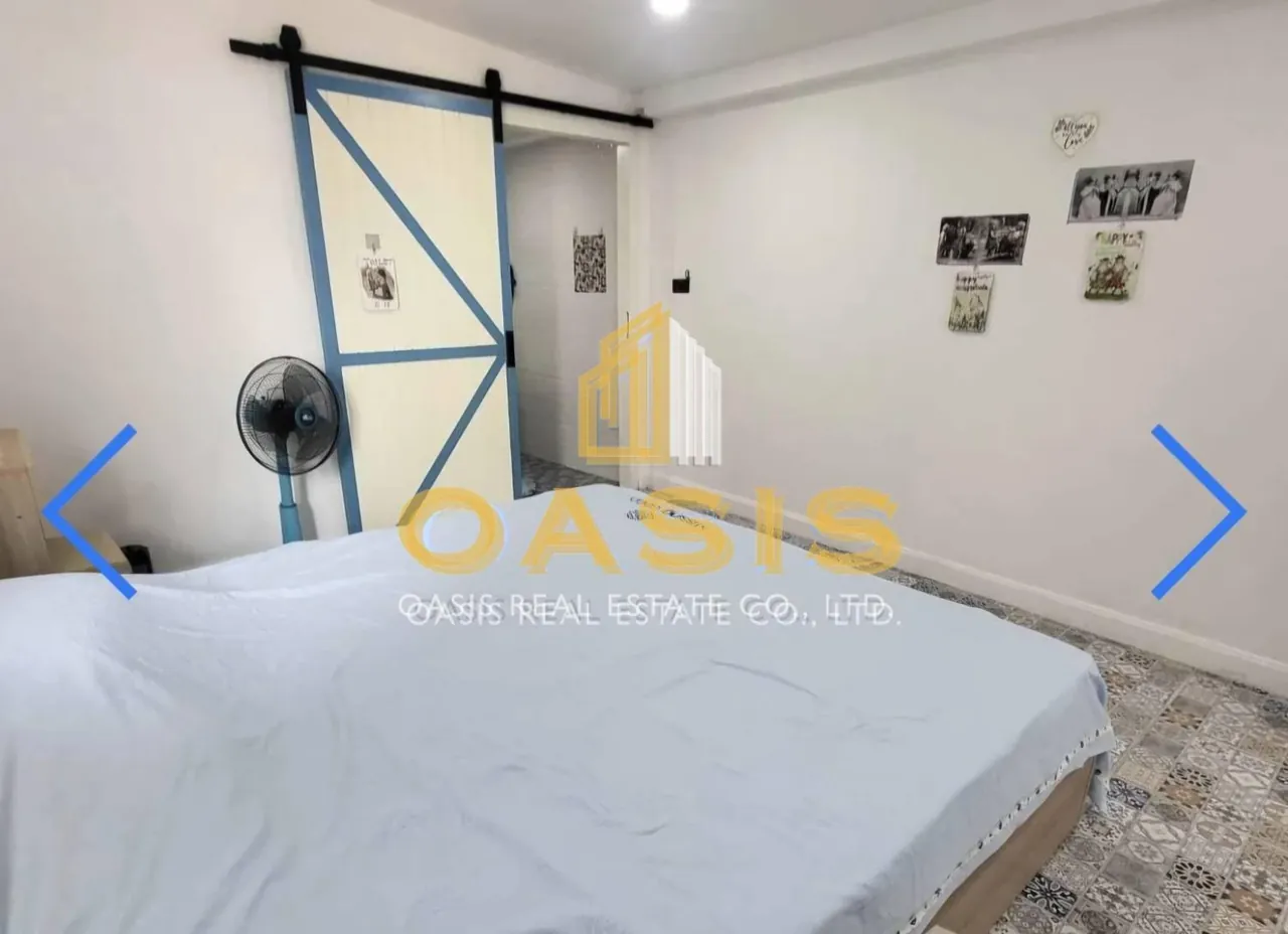 Baan Pattaya 5 Village 5-Bedroom Pool Villa for Sale or Rent