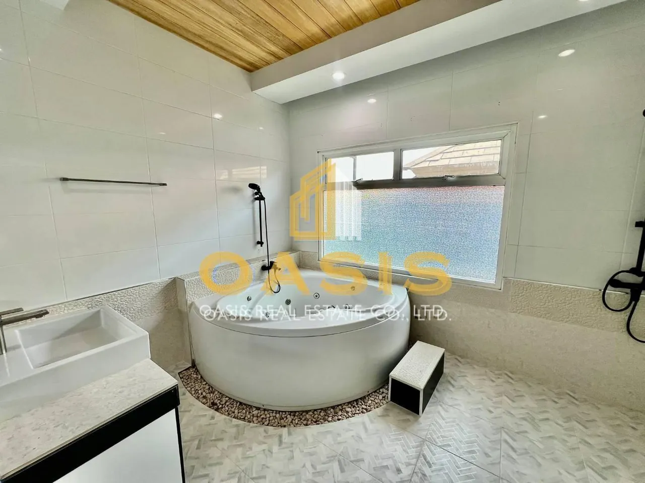 Private Pool Villa for Sale in Huay Yai