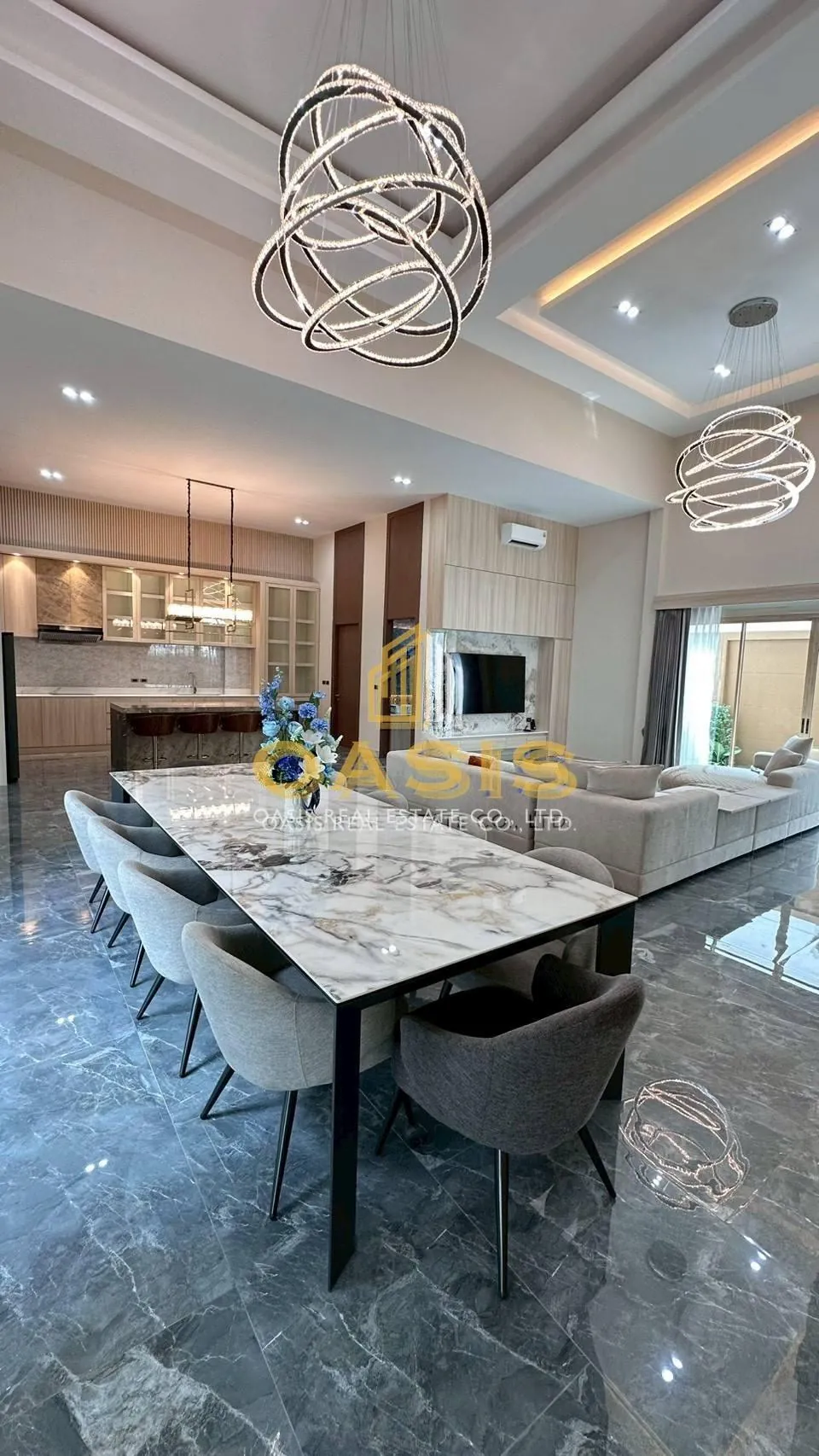 Luxury Pool Villa For Rent in a Peaceful Prime Location