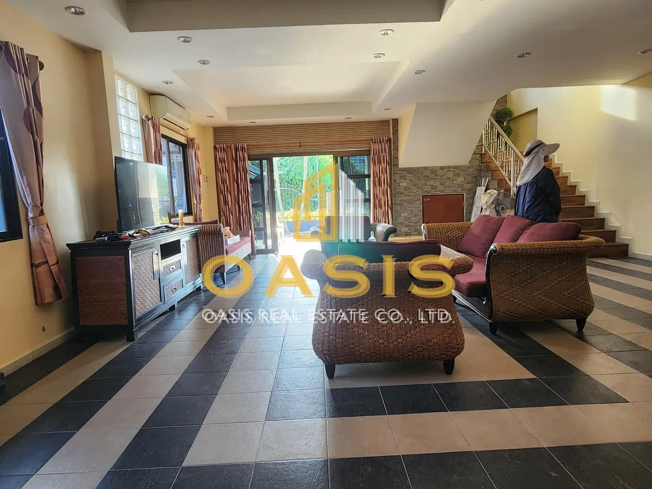 2-storey detached house for Rent