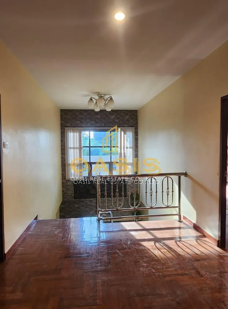 2-storey detached house for Rent