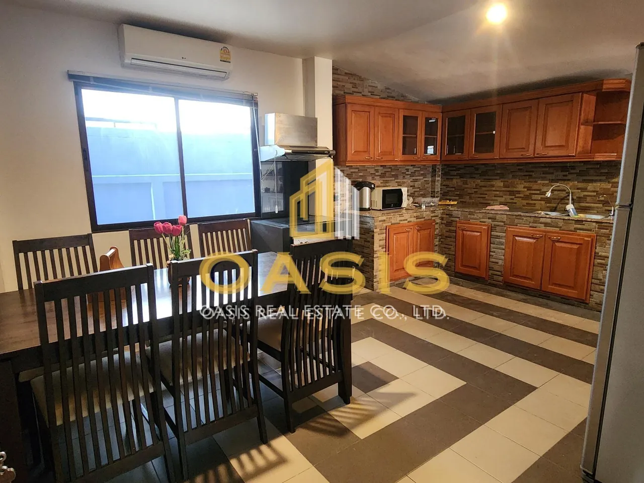 2-storey detached house for Rent