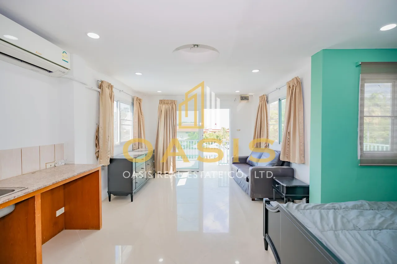 A Rare Opportunity for Investors or Pool Villa Professionals For Sale