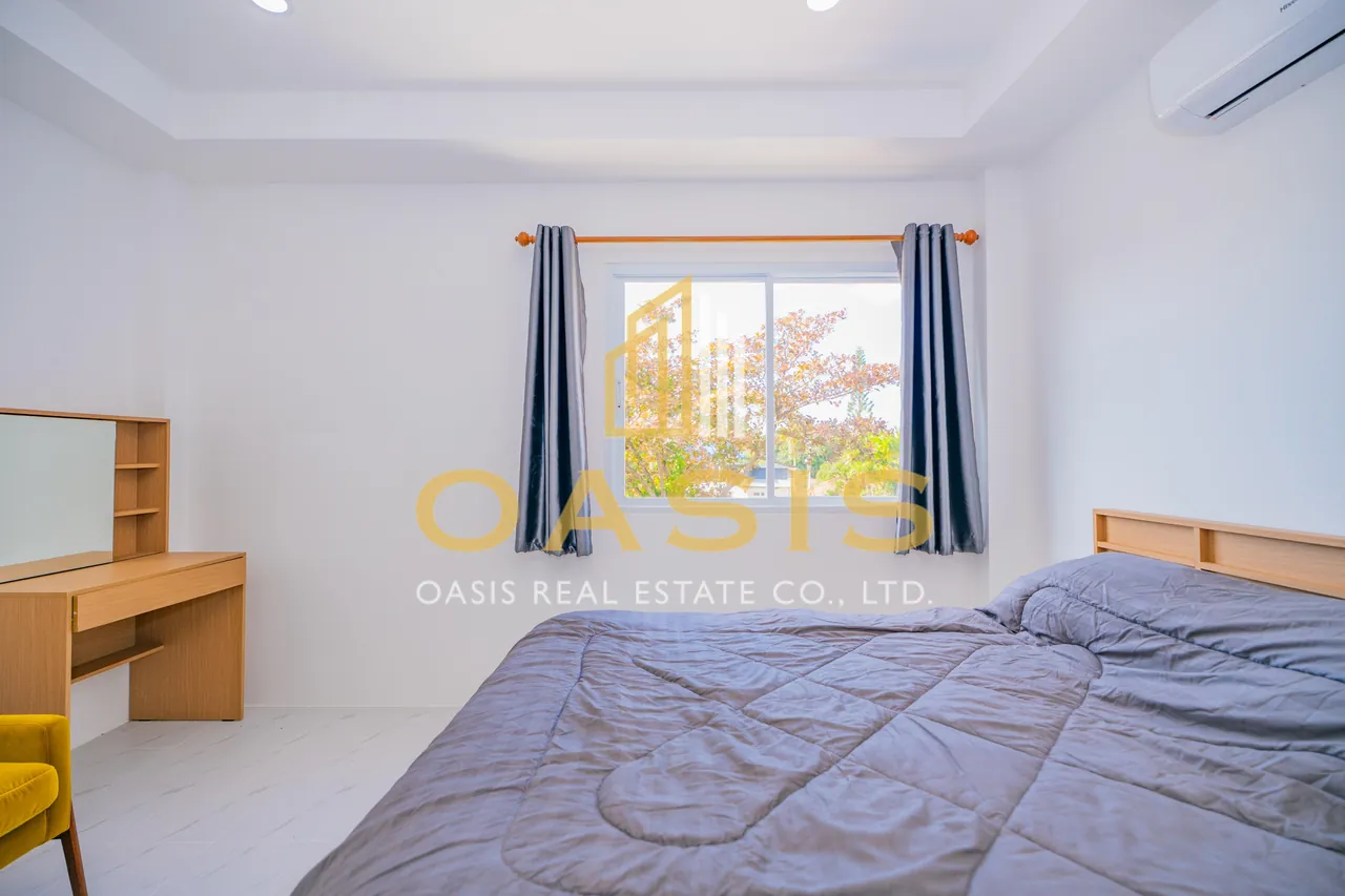 Newly built pool villa for sale In Bangsaray