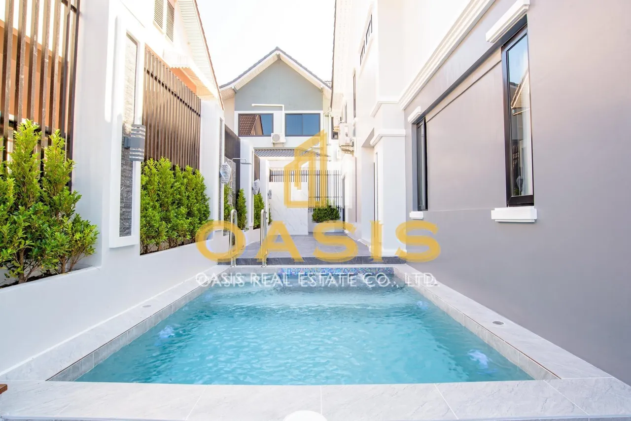Luxury Pool Villa for Sale Central Park 2 