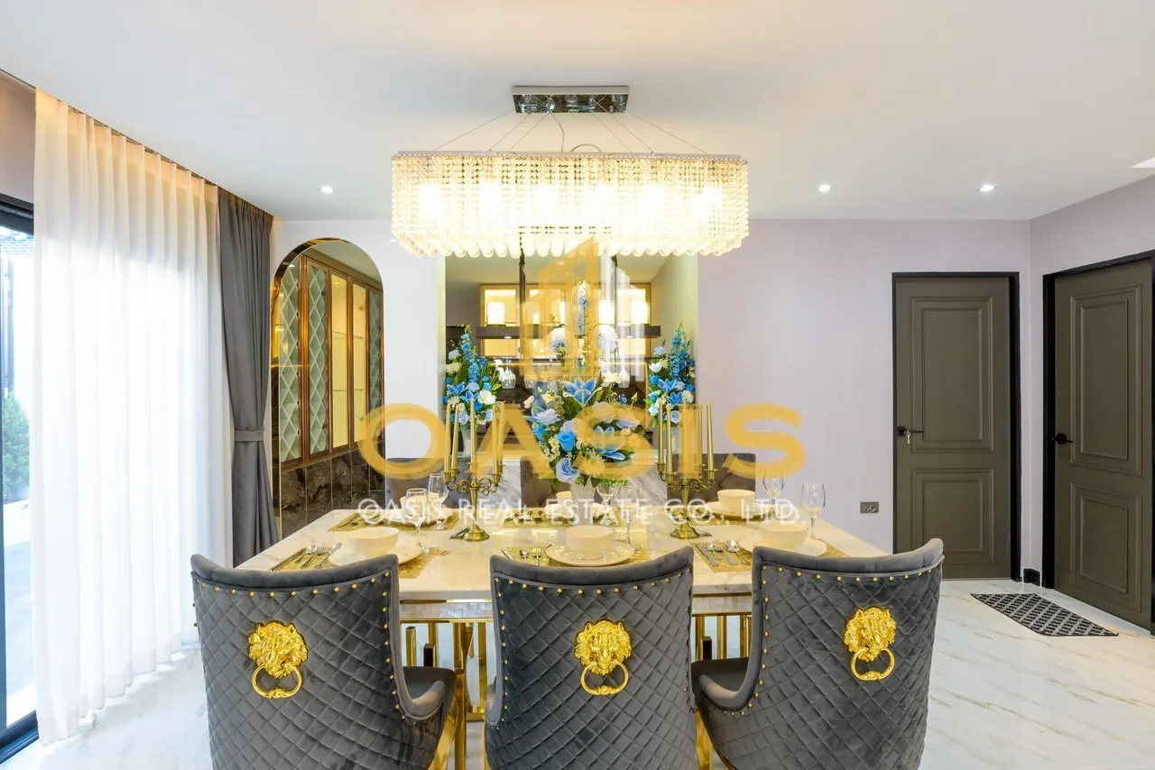 Luxury Pool Villa for Sale Central Park 2 
