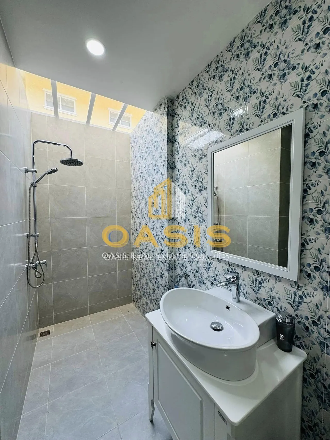 Luxury Detached House Wonderland 2 for sale