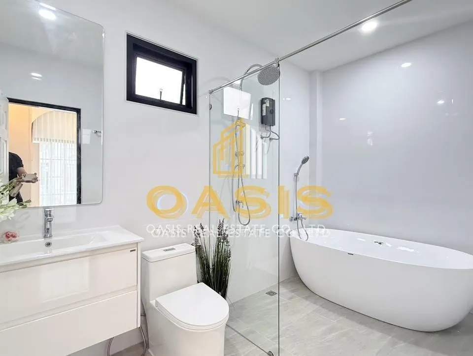 House for Sale in Soi Siam Country Club