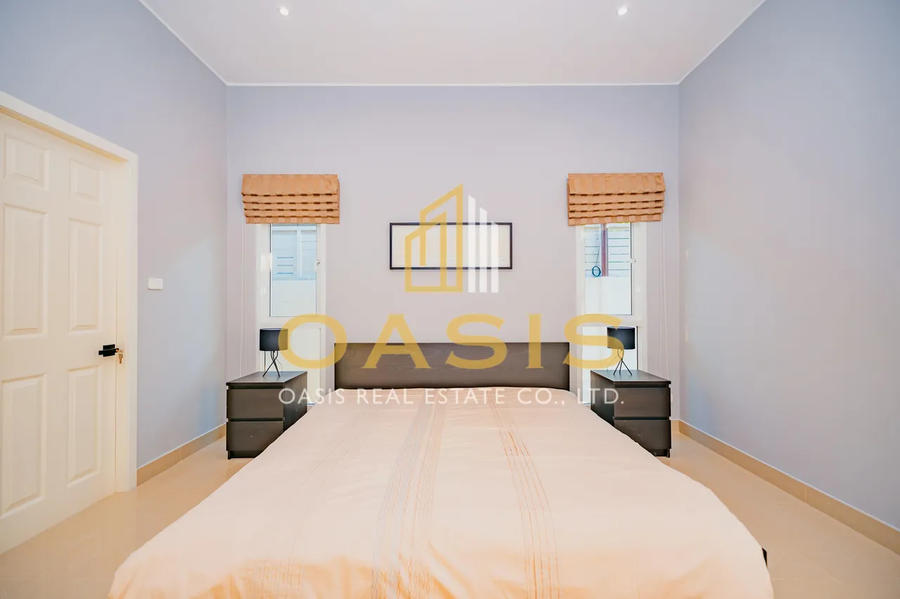 4-Bedroom Pool Villa Ban Panalee for Sale