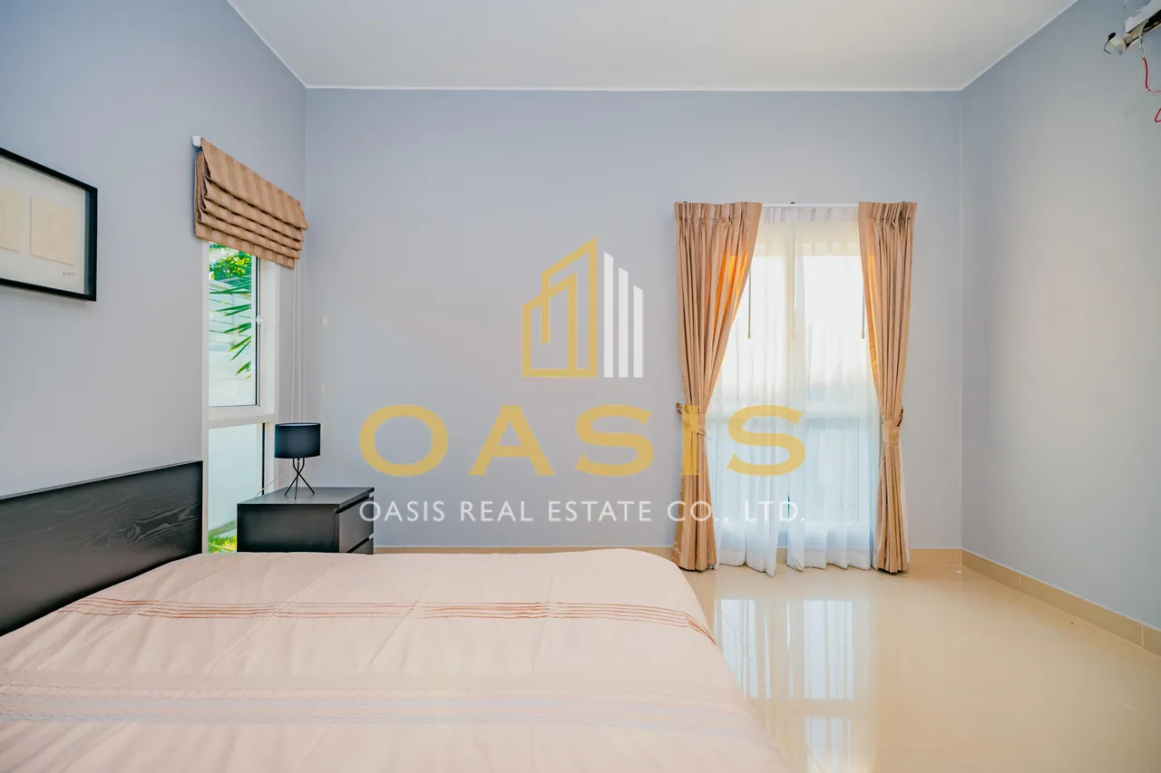 4-Bedroom Pool Villa Ban Panalee for Sale