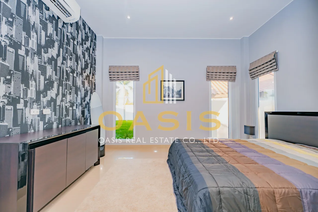 4-Bedroom Pool Villa Ban Panalee for Sale