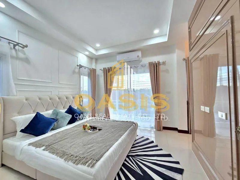 Single detached 2-storey house For rent