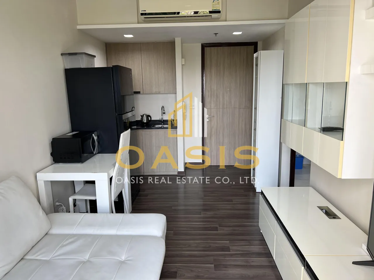 Modern 1-bedroom condominium for sale at Unixx South Pattaya