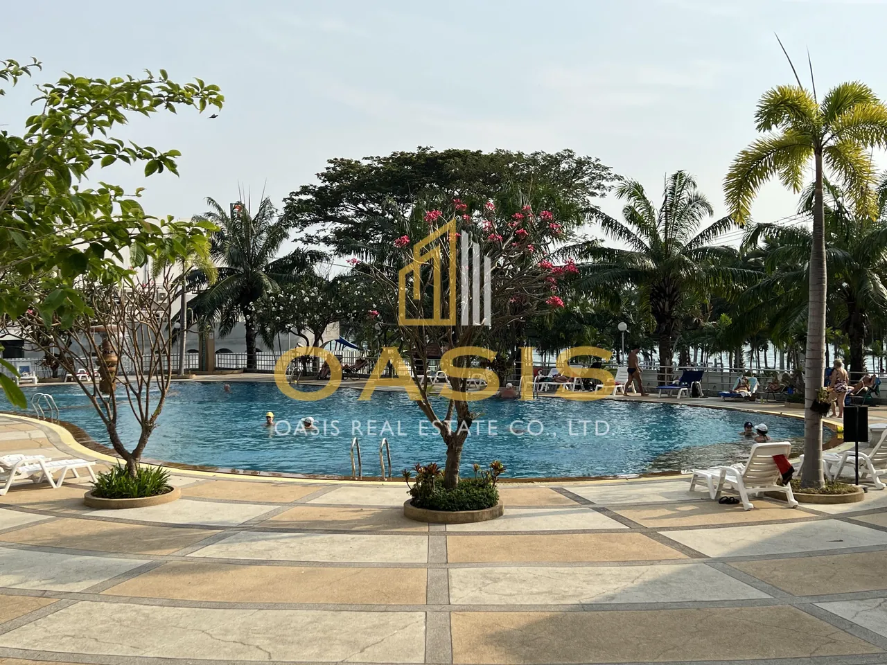 Spacious studio condominium in View Talay 7 for Sale