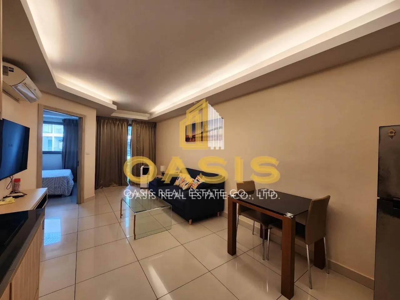 Spacious 1-Bedroom Condo with Pool View at Laguna Beach Resort