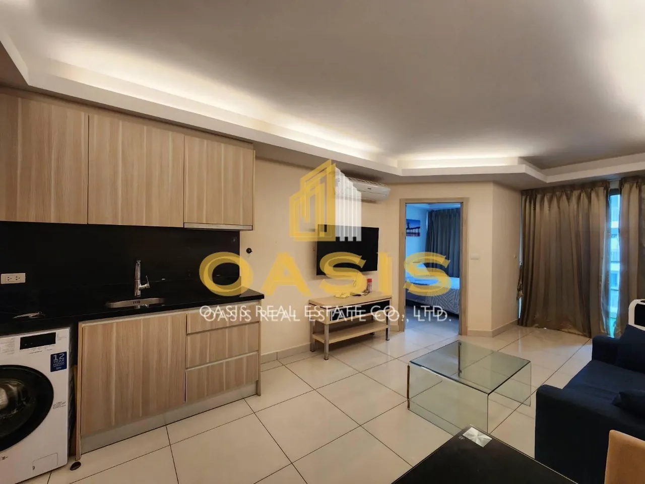 Spacious 1-Bedroom Condo with Pool View at Laguna Beach Resort