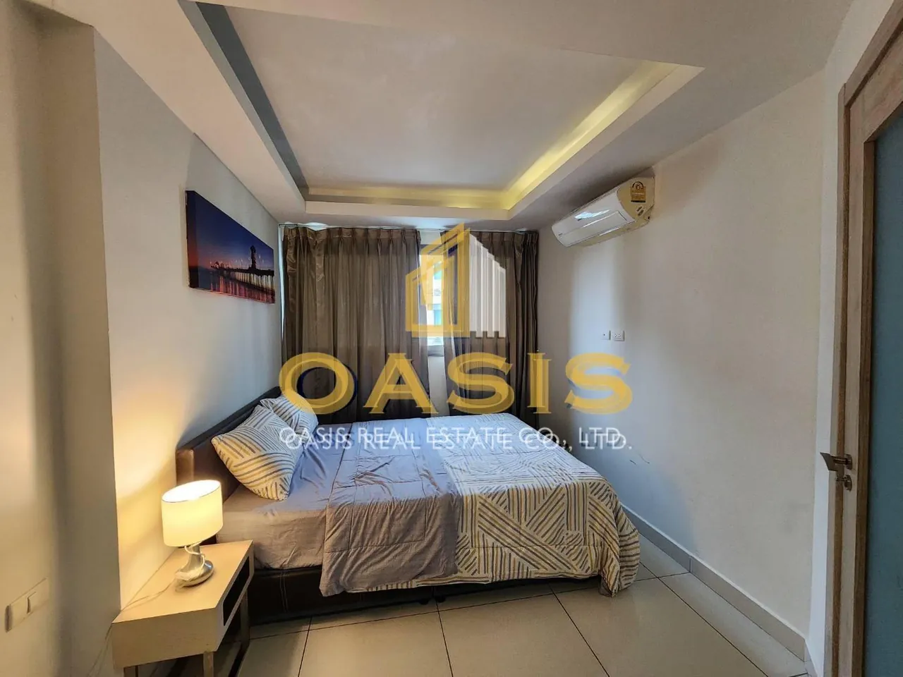 Spacious 1-Bedroom Condo with Pool View at Laguna Beach Resort