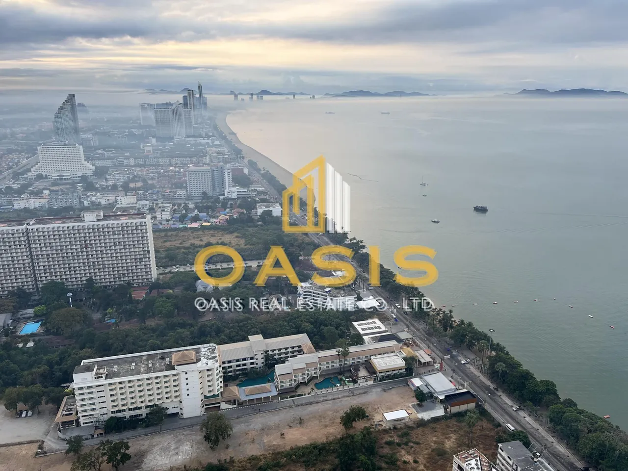 Copacabana Beach Jomtien Luxury Seaview Condo for Sale