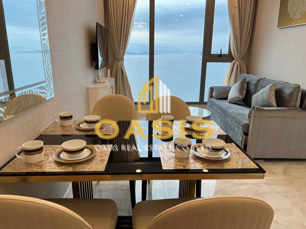 Copacabana Beach Jomtien Luxury Seaview Condo for Sale
