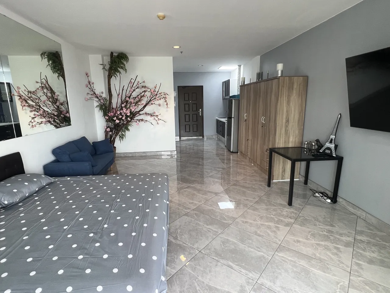 Spacious studio condominium in View Talay 7 For Sale