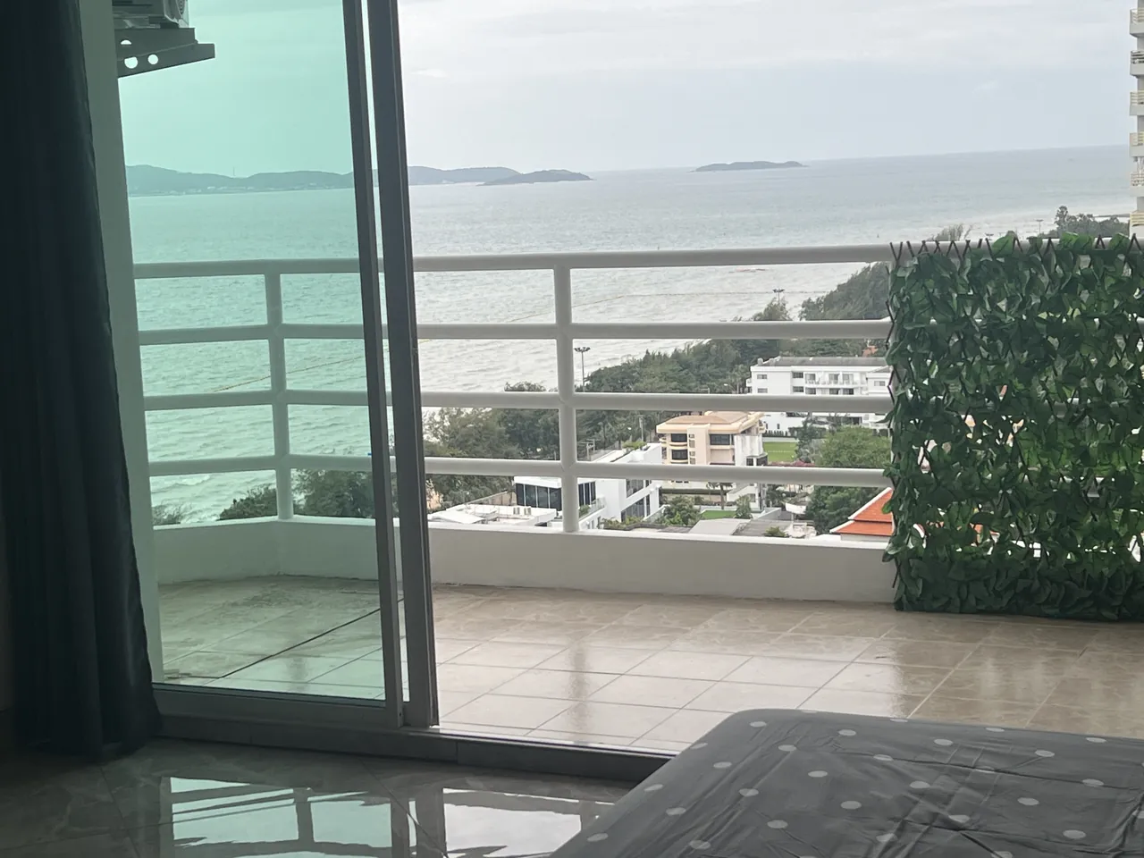 Spacious studio condominium in View Talay 7 For Sale