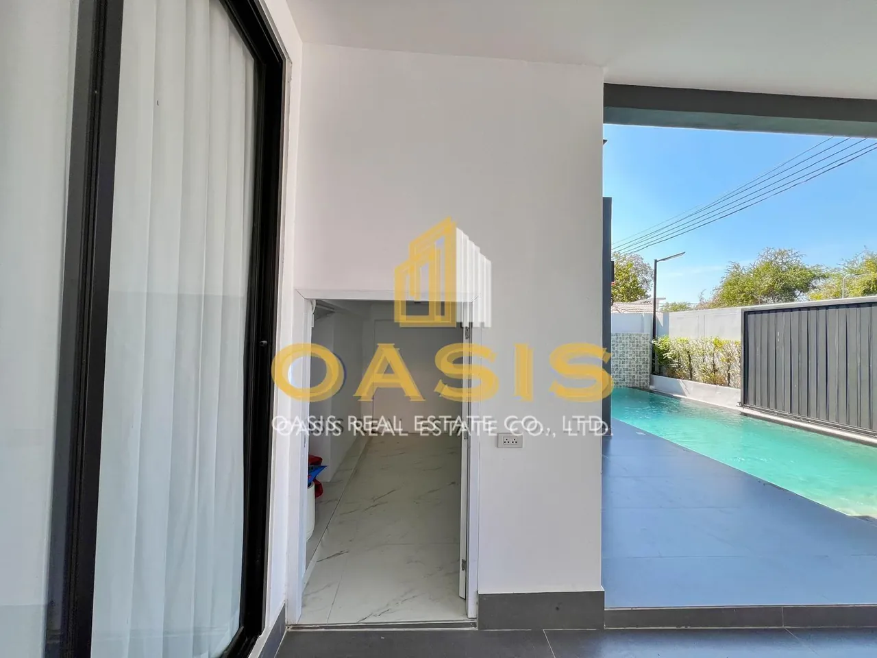 Luxury Pool Villa Near Jomtien Beach For Sale and Rent