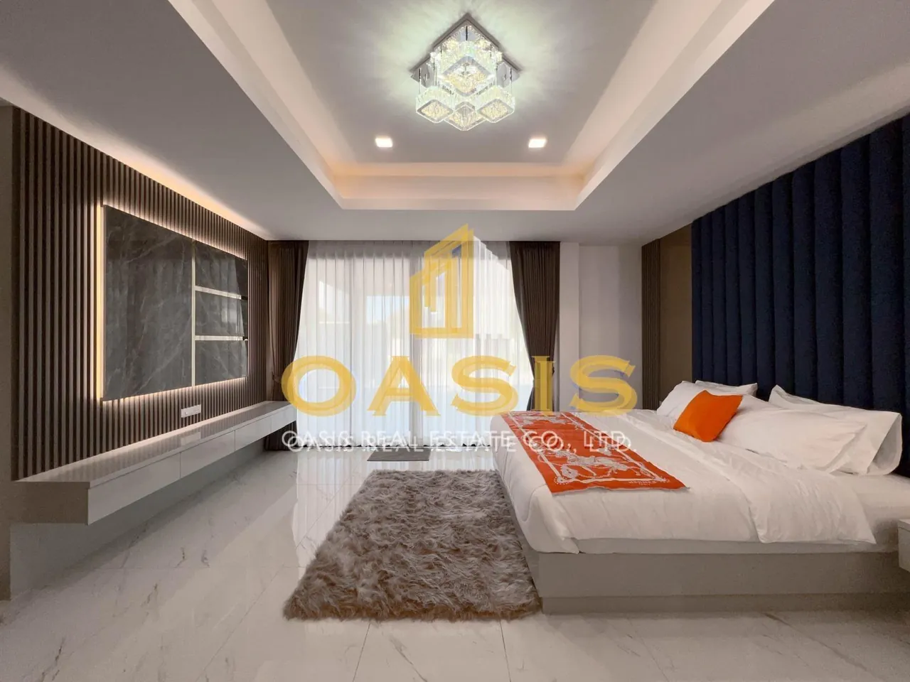 Luxury Pool Villa Near Jomtien Beach For Sale and Rent