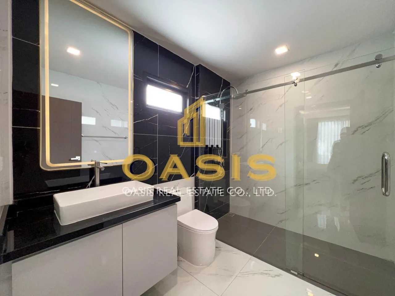 Luxury Pool Villa Near Jomtien Beach For Sale and Rent
