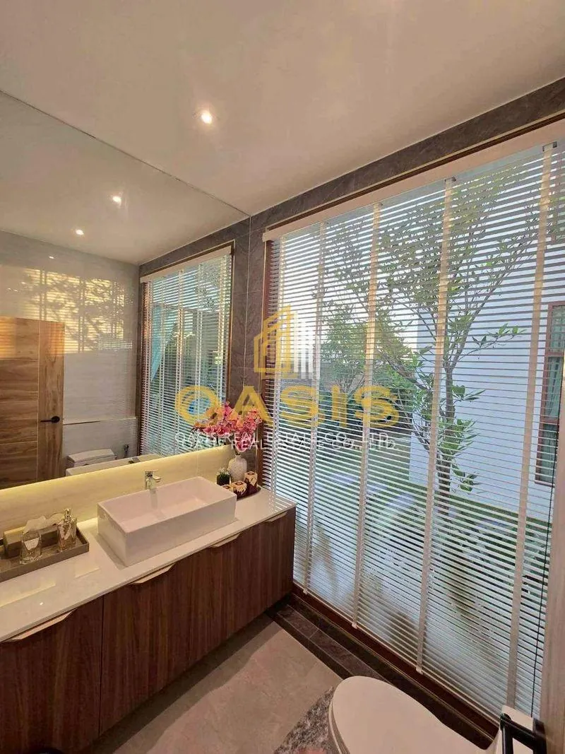 Tropical Luxury Style Pool Villa for Sale