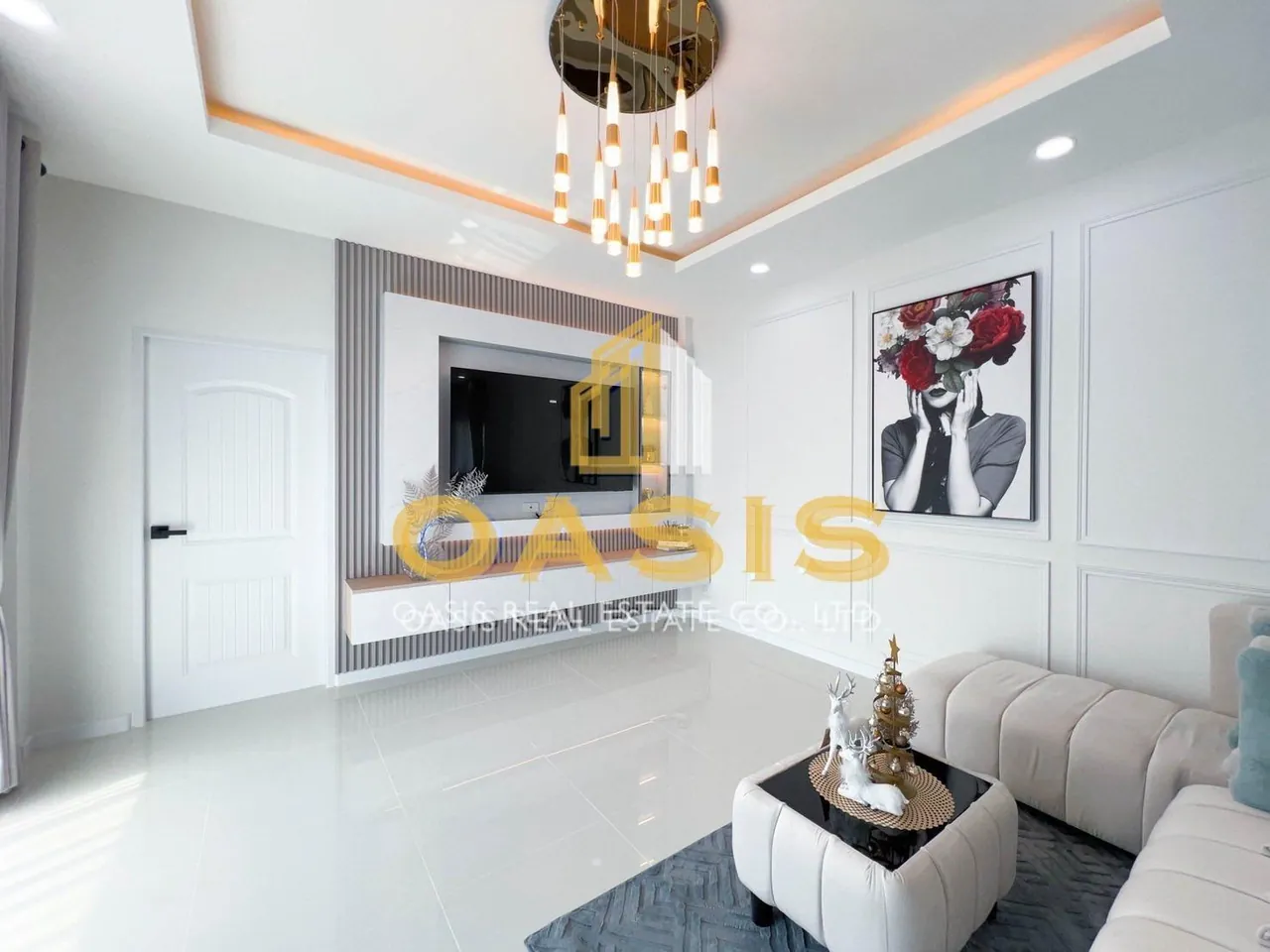 Luxury Pool Villa For Sale