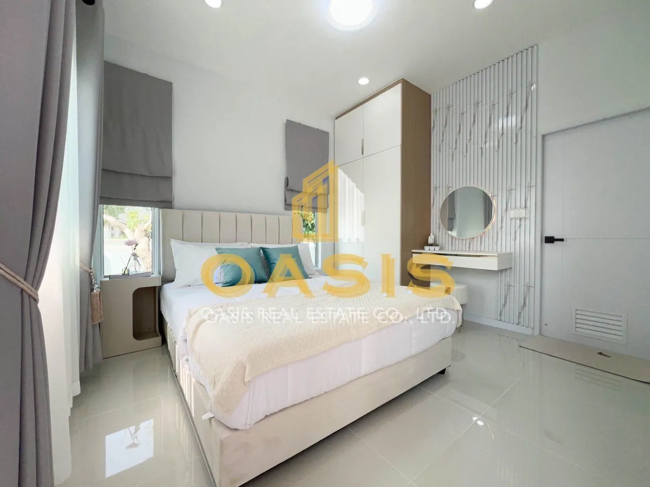 Luxury Pool Villa For Sale