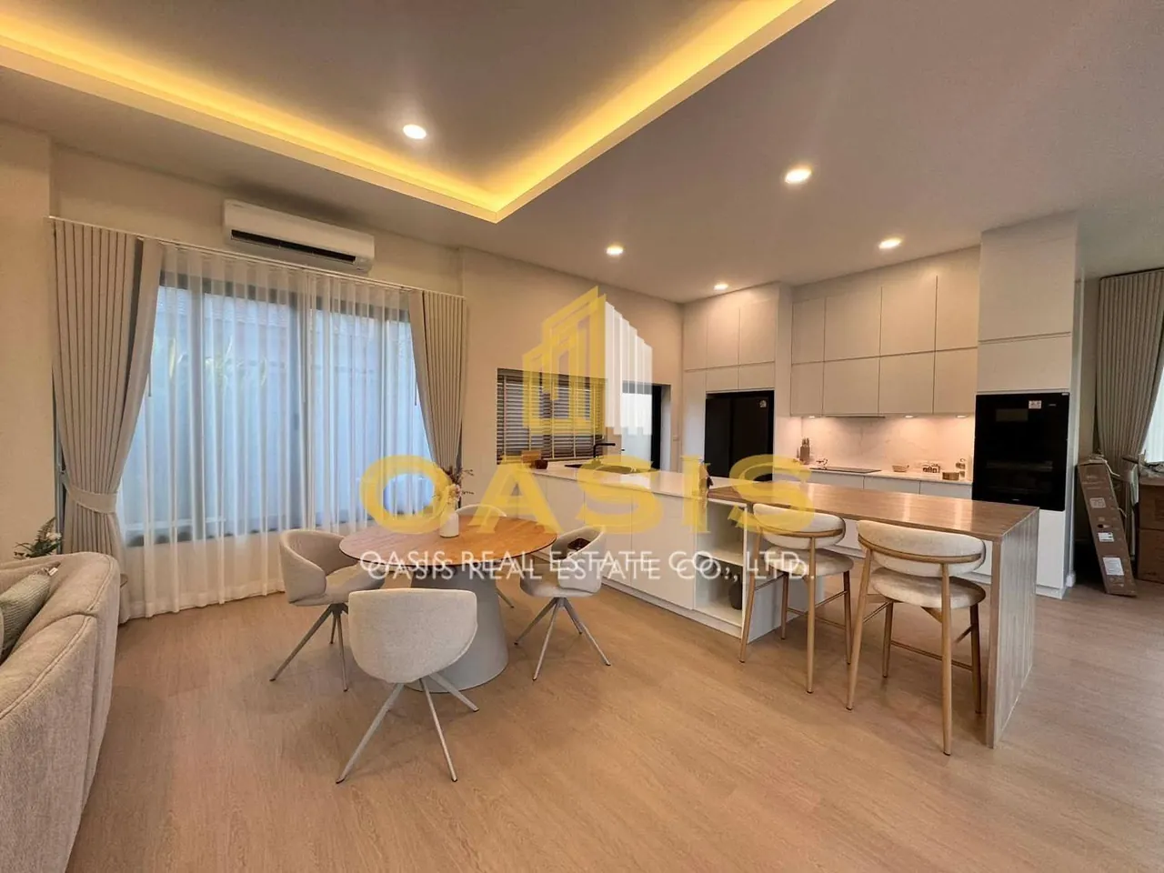 Brand New Luxury Pool Villa For Sale & Rent