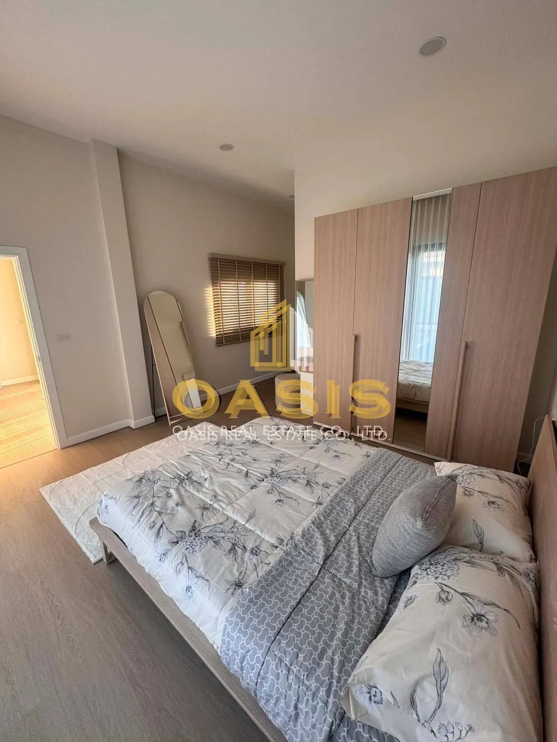 Brand New Luxury Pool Villa For Sale & Rent