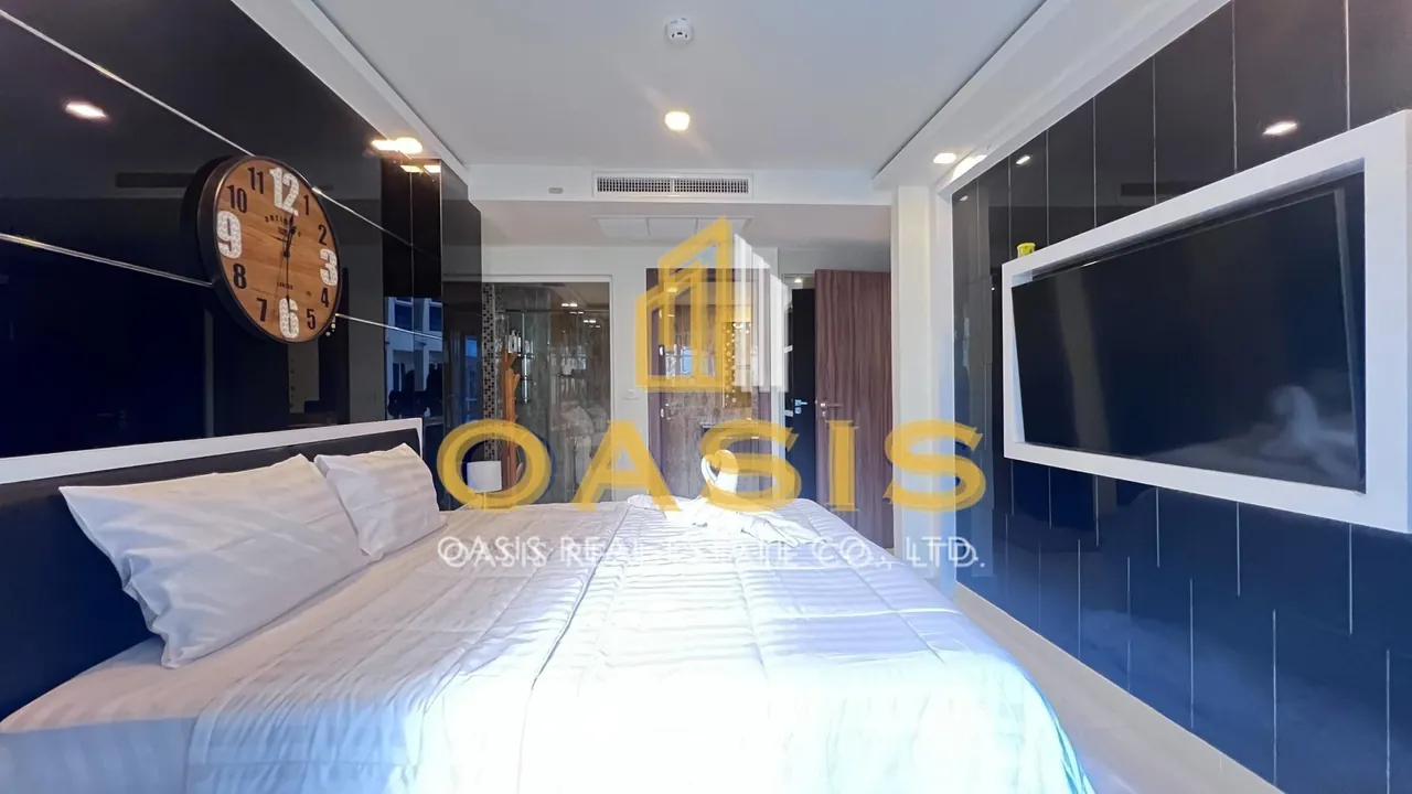 Grand Avenue Residence for sale