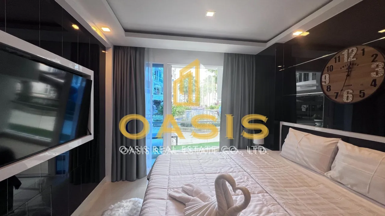 Grand Avenue Residence for sale