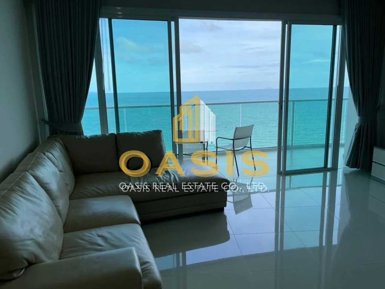Mövenpick White Sand Beach Residences Pattaya for sale and rent