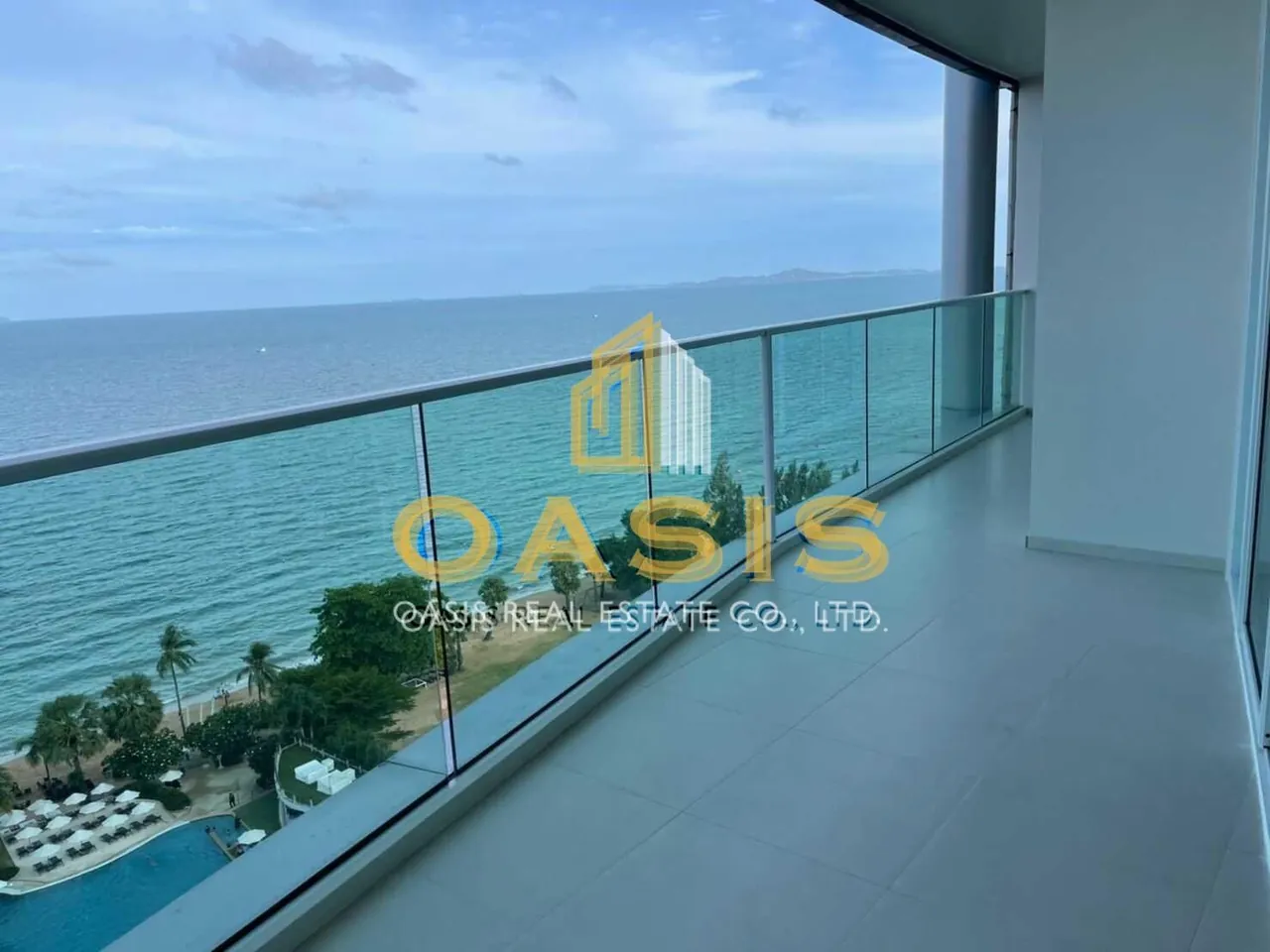 Mövenpick White Sand Beach Residences Pattaya for sale and rent